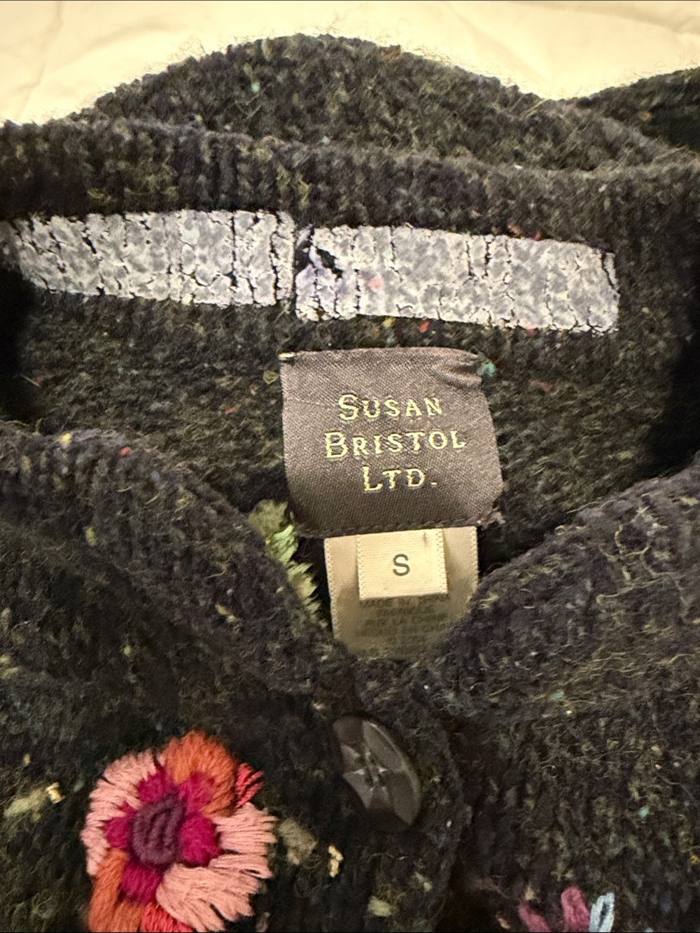 SUSAN BRISTOL LTD. Charcoal Hand Embroidered Floral Wool Blend Cardigan SIZE S - Picture 15 of 16